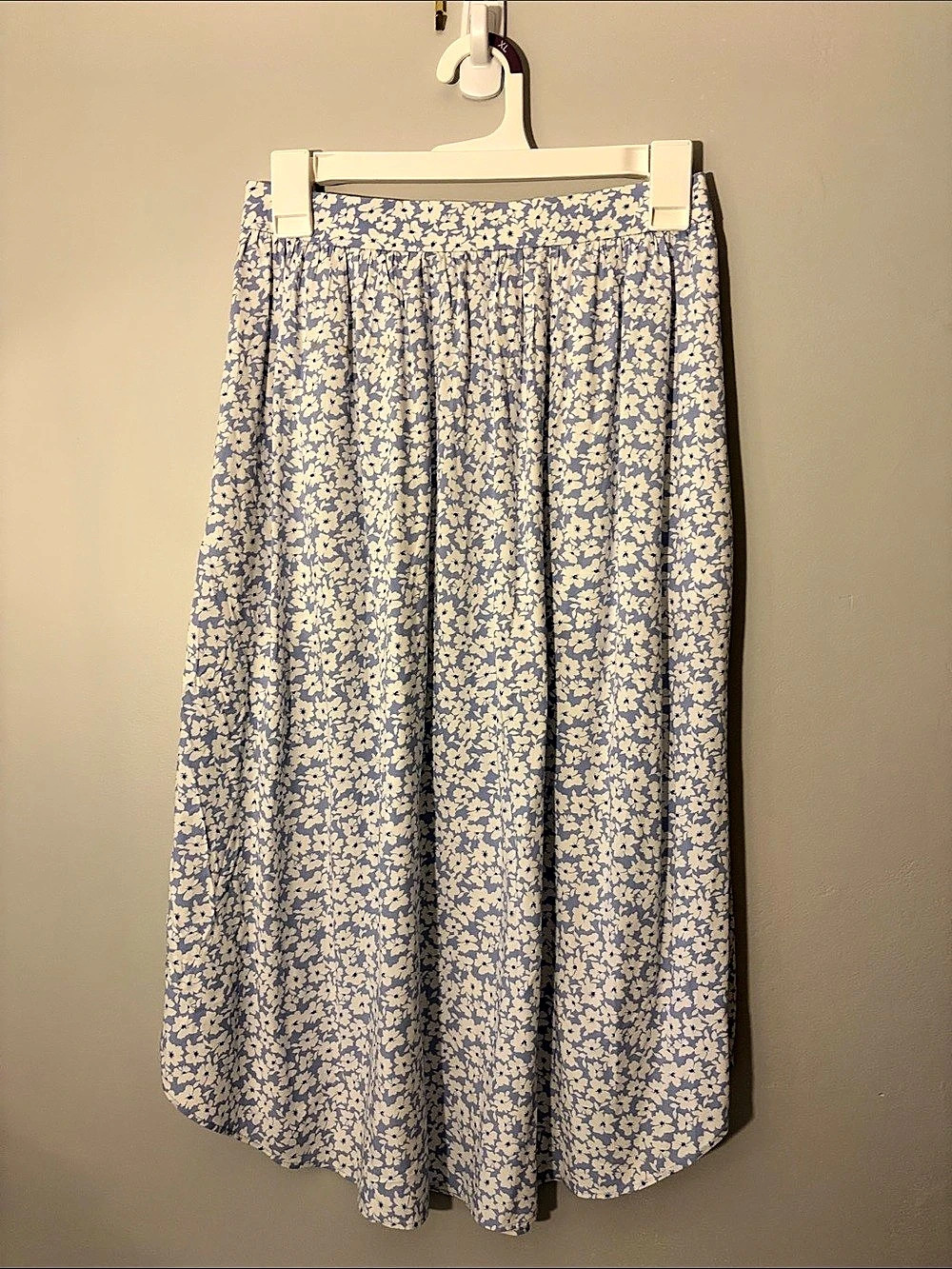 J.Crew Floral Maxi Skirt in periwinkle & White Size XS Like New